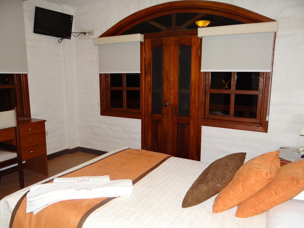 Salcedo Hosteria El Imperio Real מראה חיצוני תמונה